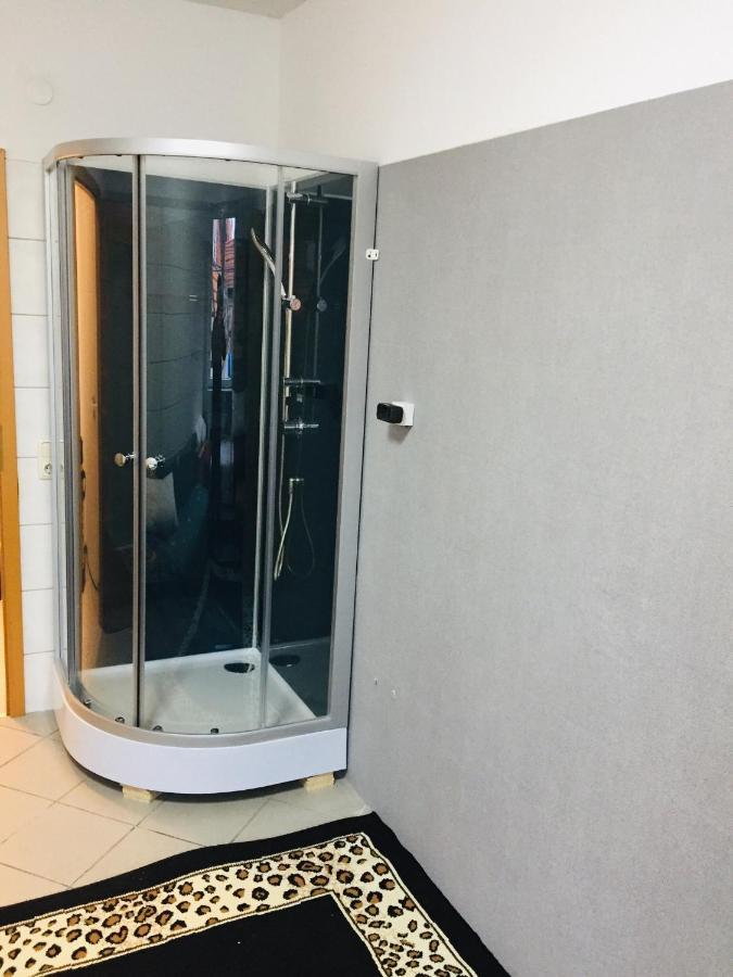 Апартаменты Gaestezimmer I Neo2 Staufenberg  Экстерьер фото