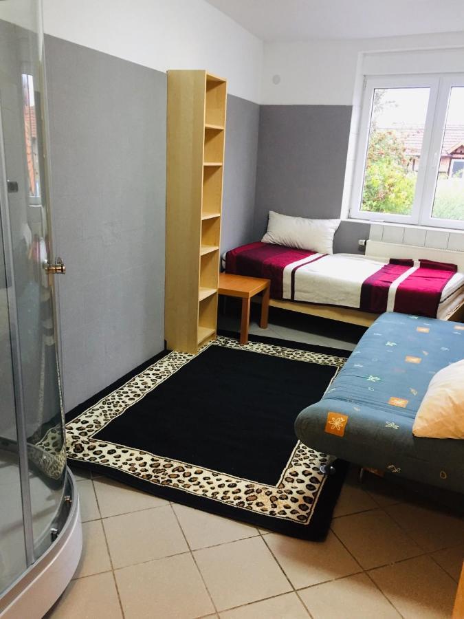 Апартаменты Gaestezimmer I Neo2 Staufenberg  Экстерьер фото